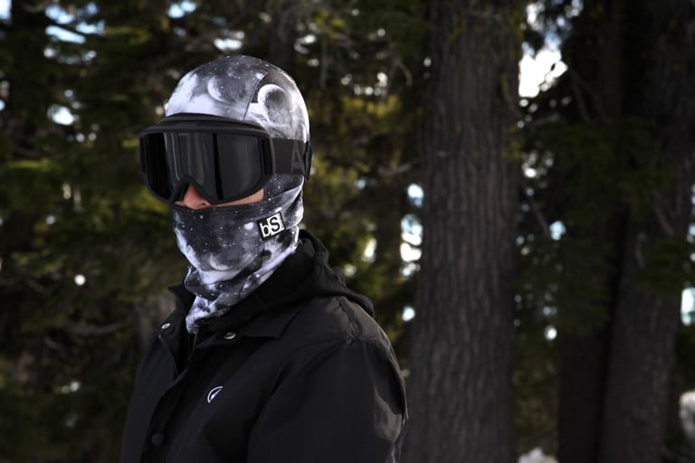 Best Thermal Face Masks for Skiing This Winter