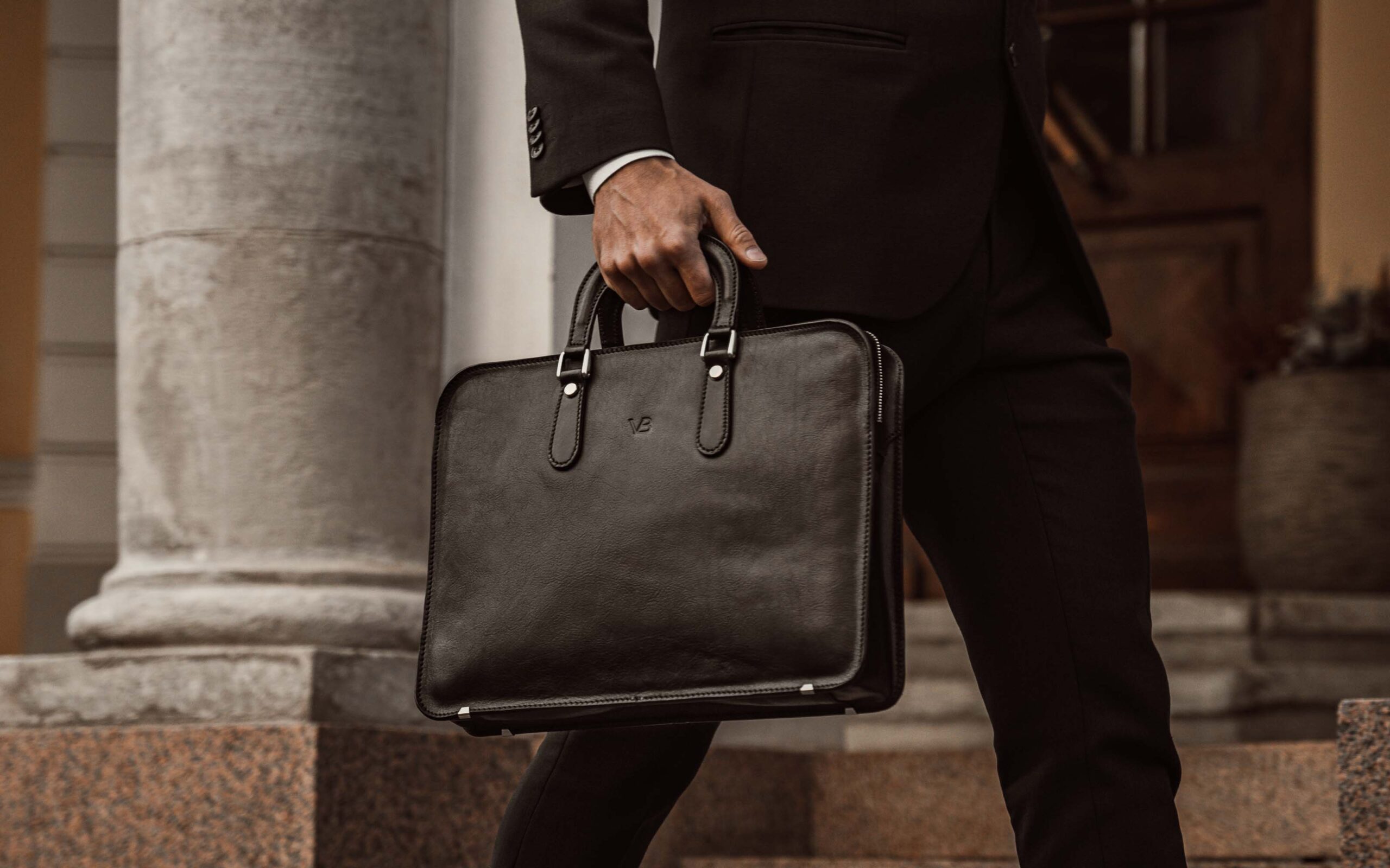 Top 10 Must-Have Laptop Bags for Men and Women on the Go