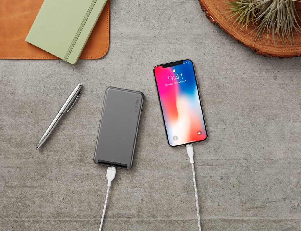 Best Portable Battery Chargers for Winter