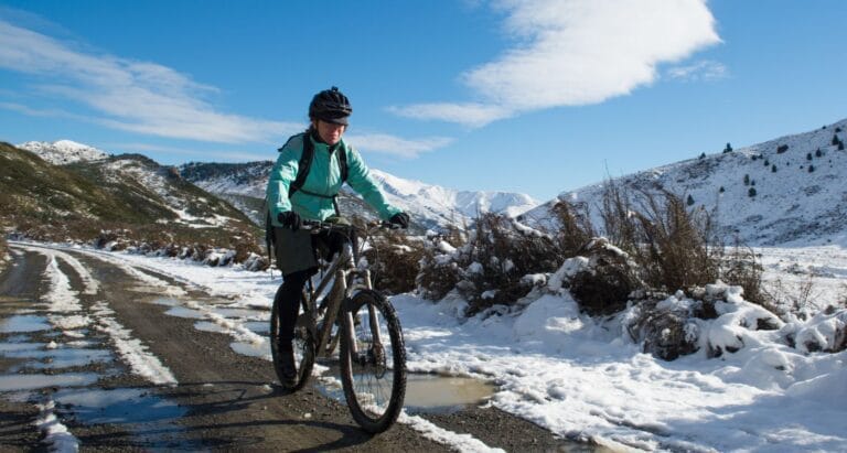 Best Winter Bike Helmets For Comfortable Riding