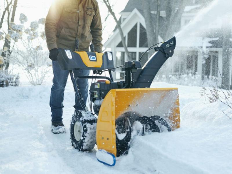 Top Best Snow Blowers for Heavy Snow