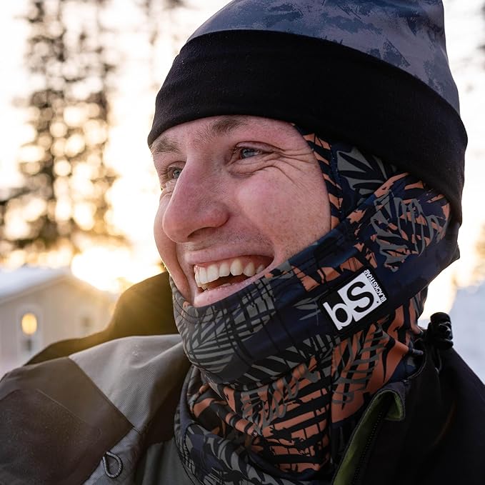 10 Best Face Coverings for Skiing & Snowboarding 2024